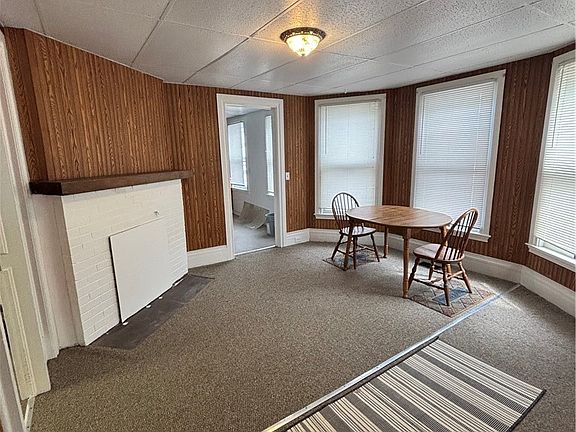 3rd image of 612 W Church St #A