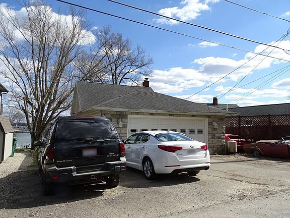 3rd image of 21 Lakeview Dr