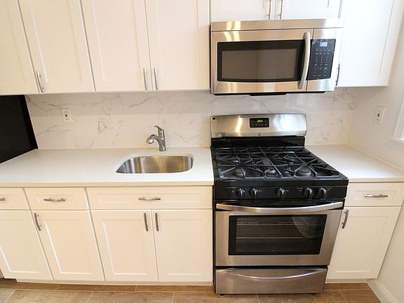 5th image of 179 Eckford St #1