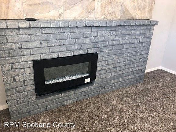 5th image of 8821 E Broadway Ave