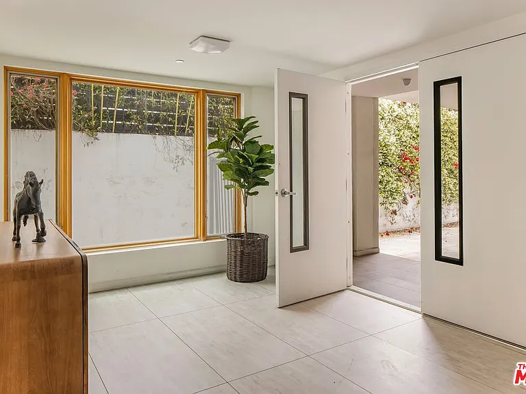 12443 W Sunset Blvd — Photo 21