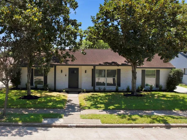 6211 Dumfries Dr, Houston, TX 77096