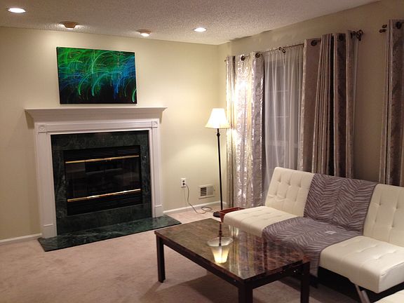 2nd image of 102 Shrewsbury Ct