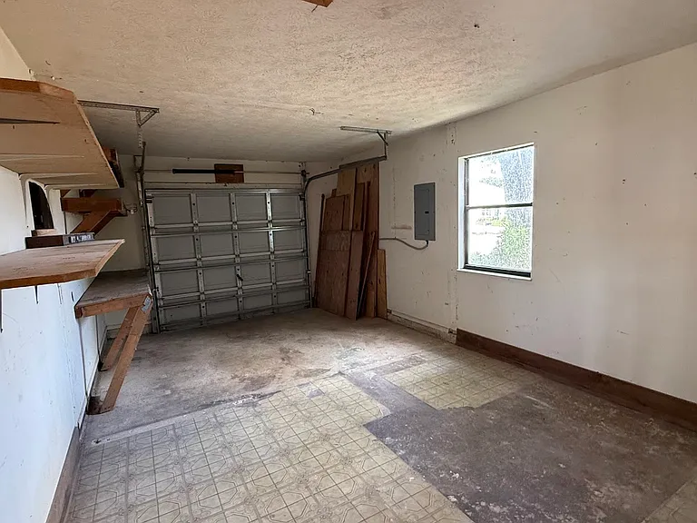 2325 SW Pamona St — Photo 16