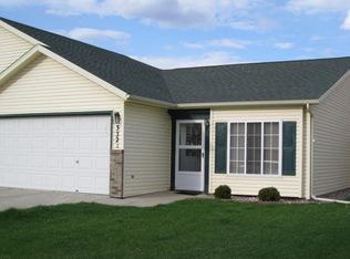 3322 38th St S, Moorhead, MN 56560