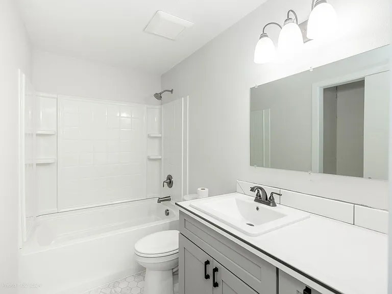 4106 McLean Dr — Photo 9