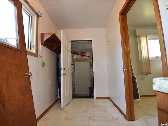 5th image of 220 5th STREET W