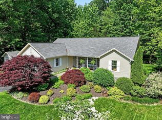 669 Woodburne Rd, Lewisberry, PA 17339