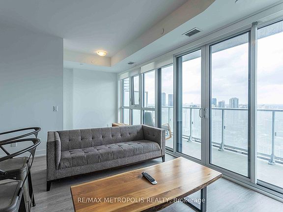 3rd image of 7 Grenville St #3707