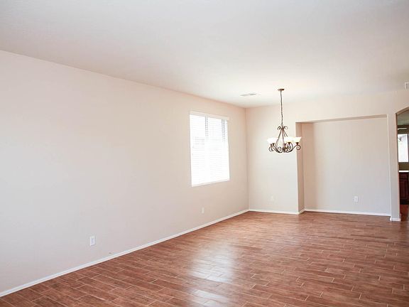 3rd image of 14526 W Sierra St