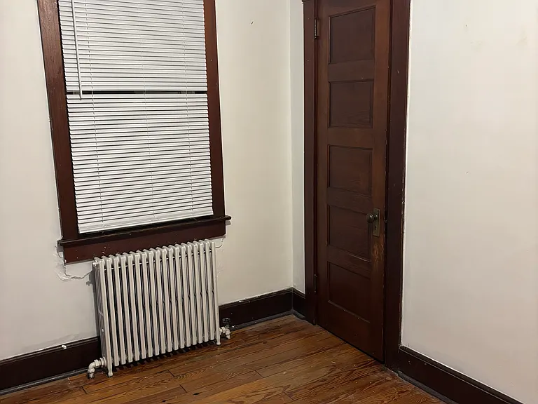 824 Highland Ave — Photo 12