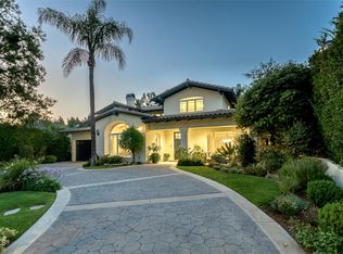 1935 Lyans Dr, La Canada Flintridge, CA 91011