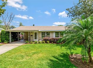1330 Peters Dr, Leesburg, FL 34748