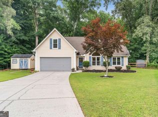 27 Otter Ln, Hoschton, GA 30548