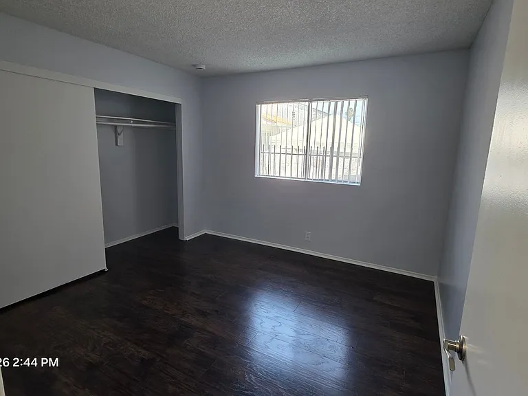2649 Marengo St — Photo 8