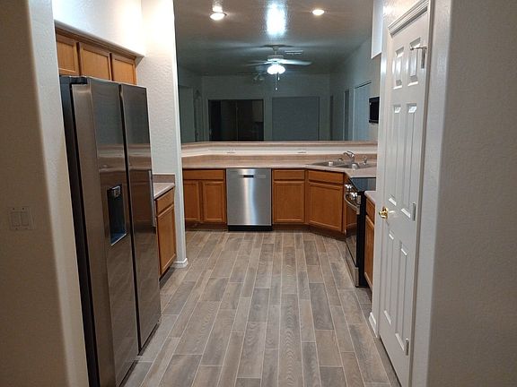 4th image of 9945 E Farmdale Ave