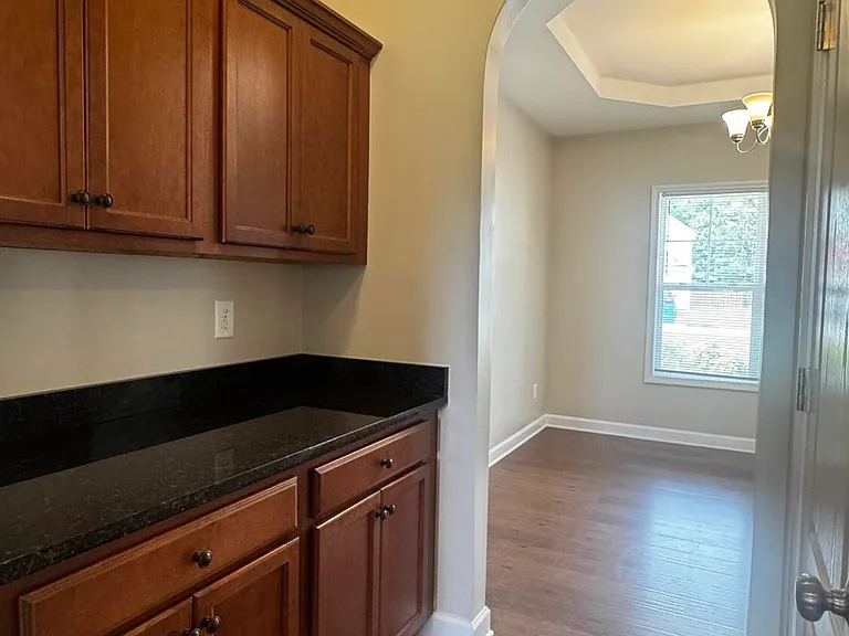 105 Long Pond Dr — Photo 6
