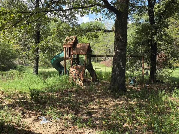 67 Pinter Ln, Morrilton, AR 72110