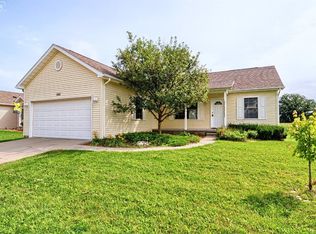 6030 Creekside Dr, Swartz Creek, MI 48473