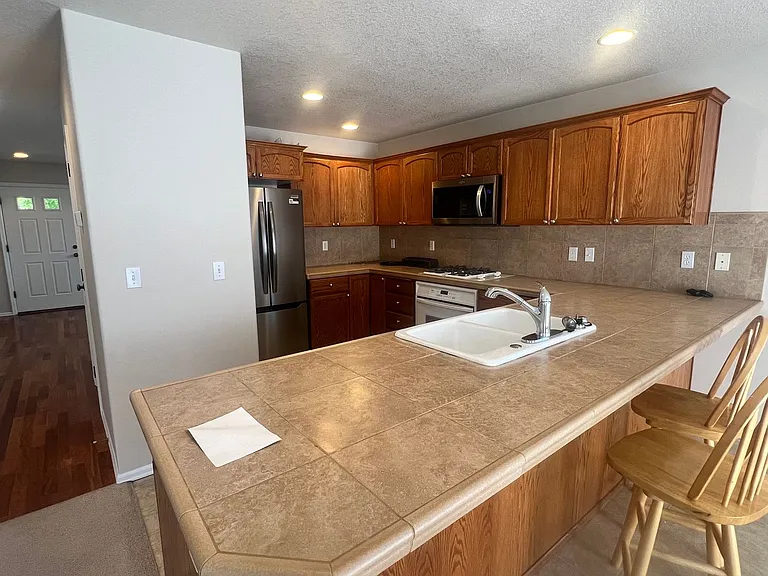 863 SE Bayshore Cir — Photo 29