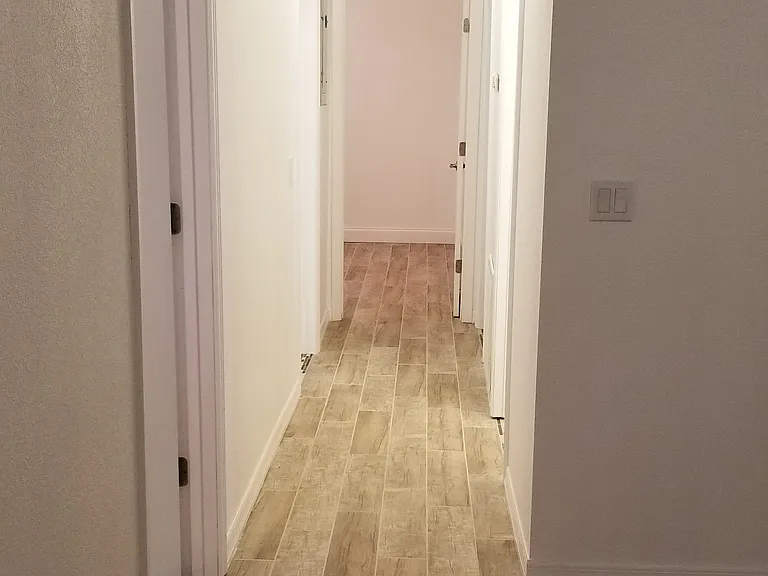 2911 Sanka Dr — Photo 2