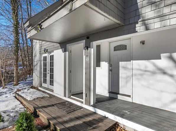 49 Hampton Road, Hamden, CT 06518
