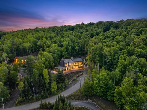 18 Chemin De La Grande Corniche, Saint Sauveur, QC J0R 1R3