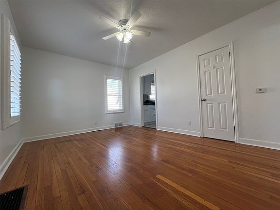 4th image of 3301 Amherst St