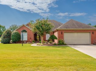 201 Woodfield Ct, Florence, AL 35630