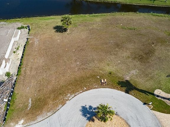 5th image of 24058 Bundy Ct