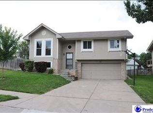 4811 N 127th St, Omaha, NE 68164