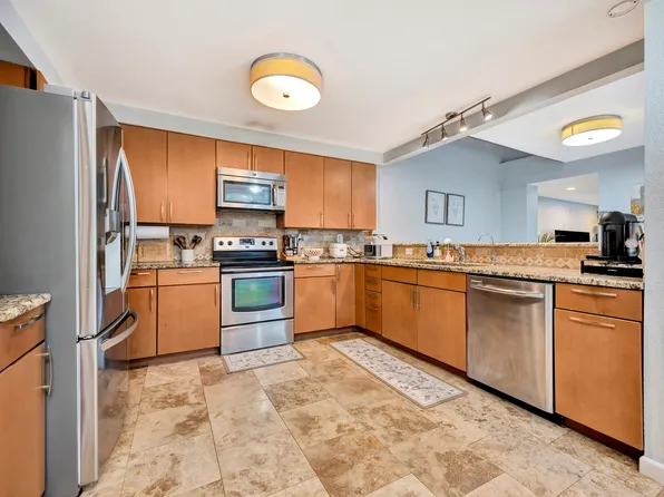 3115 Golden Oak, Farmers Branch, TX 75234