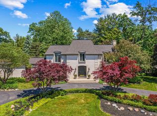 2750 Indian Mound S, Bloomfield Hills, MI 48301