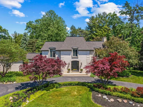 2750 Indian Mound S, Bloomfield Hills, MI 48301