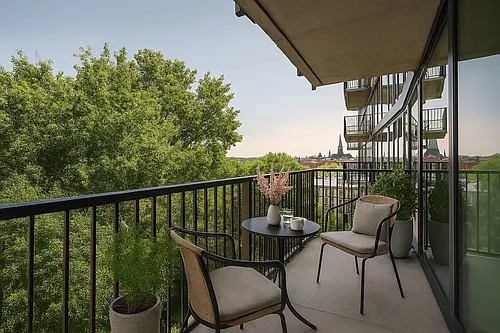 12 Halsey St #823 Photo 1