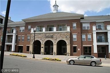 1st image of 2465 Army Navy Dr APT 413