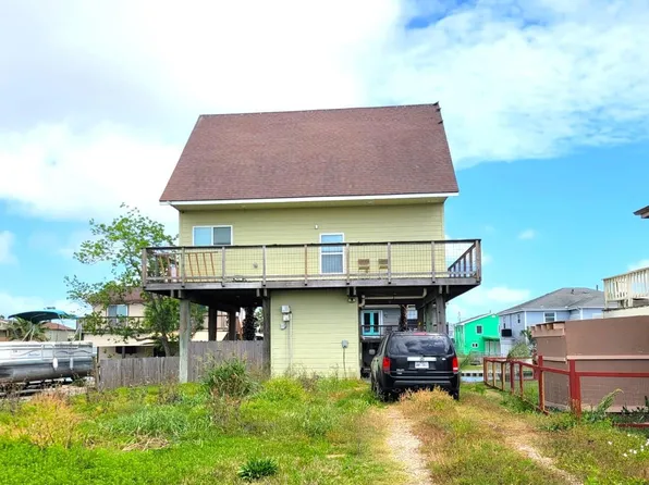 7115 Stingray St, Hitchcock, TX 77563