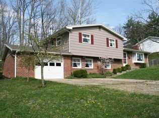 48 Carol Ln, Athens, OH 45701