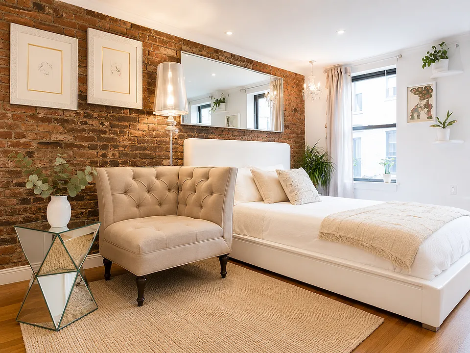 120 E 4th St #2D