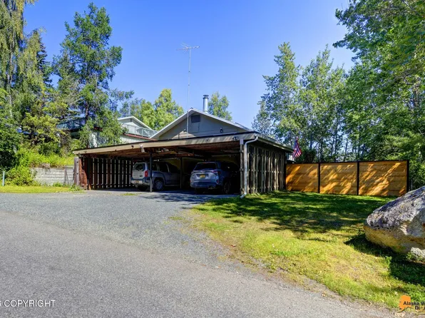 263 Idaho St, Anchorage, AK 99504