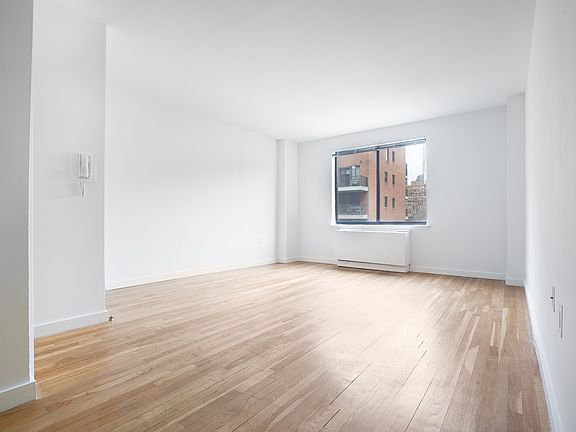 3rd image of 434 W 19th St APT 7B