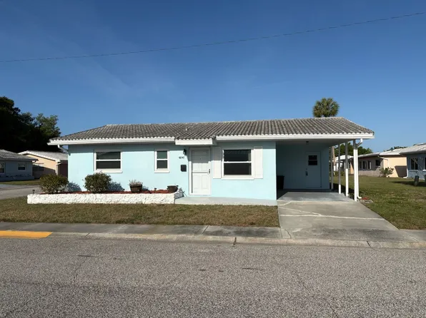 10242 Larchmont Pl N, Pinellas Park, FL 33782