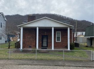 510 S Railway St, Cedar Grove, WV 25039