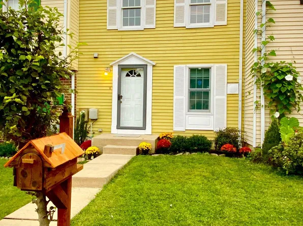 112 Hapsburg Ct, Baltimore, MD 21234
