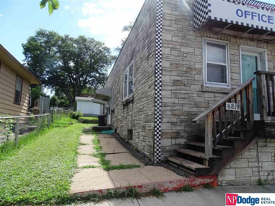 1st image of 6819 S 36th St