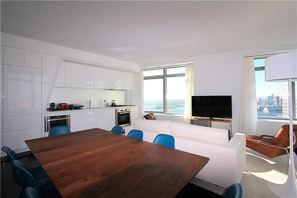 Rented by Platinvm Property Group New York | media 16