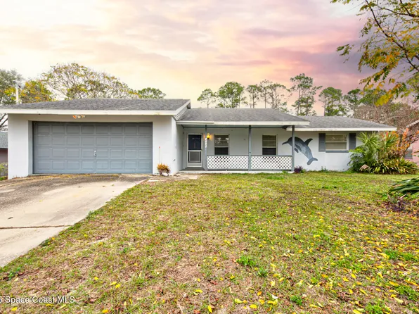 3036 Lynnhaven St, Deltona, FL 32738