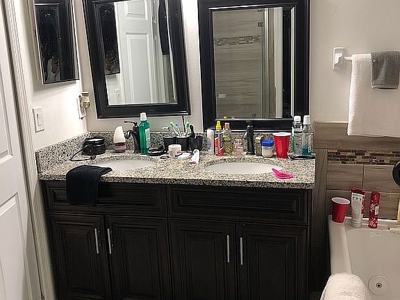 Master bathroom 