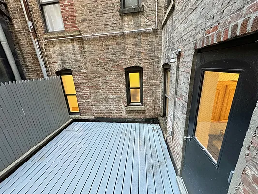 Rented by GreenVill Real Estate LLC | media 24