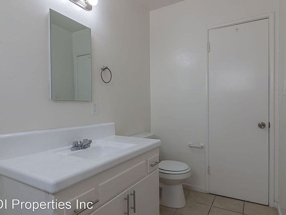 5th image of 3868 S Potomac Ave #5